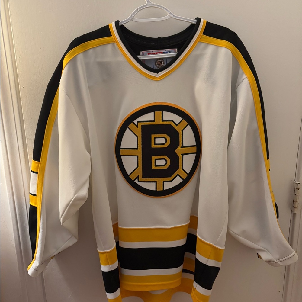 RAY BORQUE SIGNED JERSEY